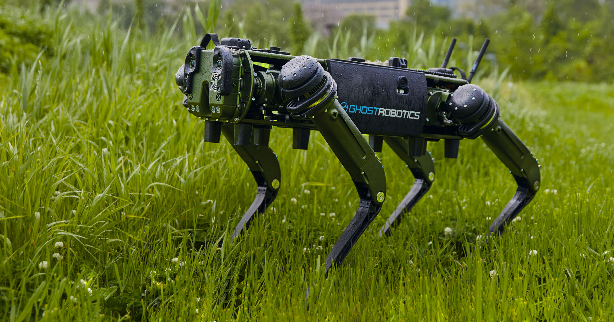 Четвероногие роботы Ghost Robotics