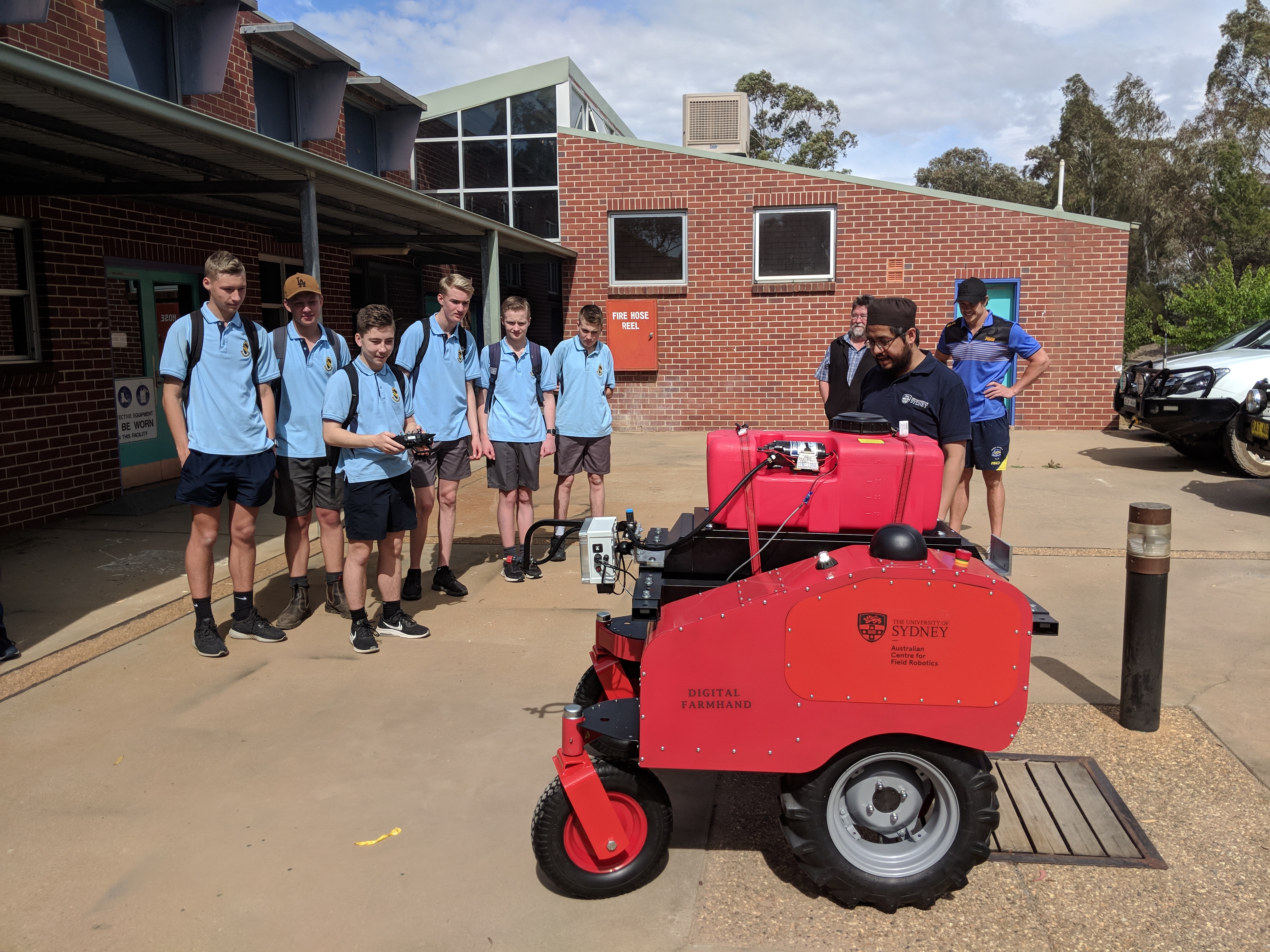 Робот University of Sydney SwagBot