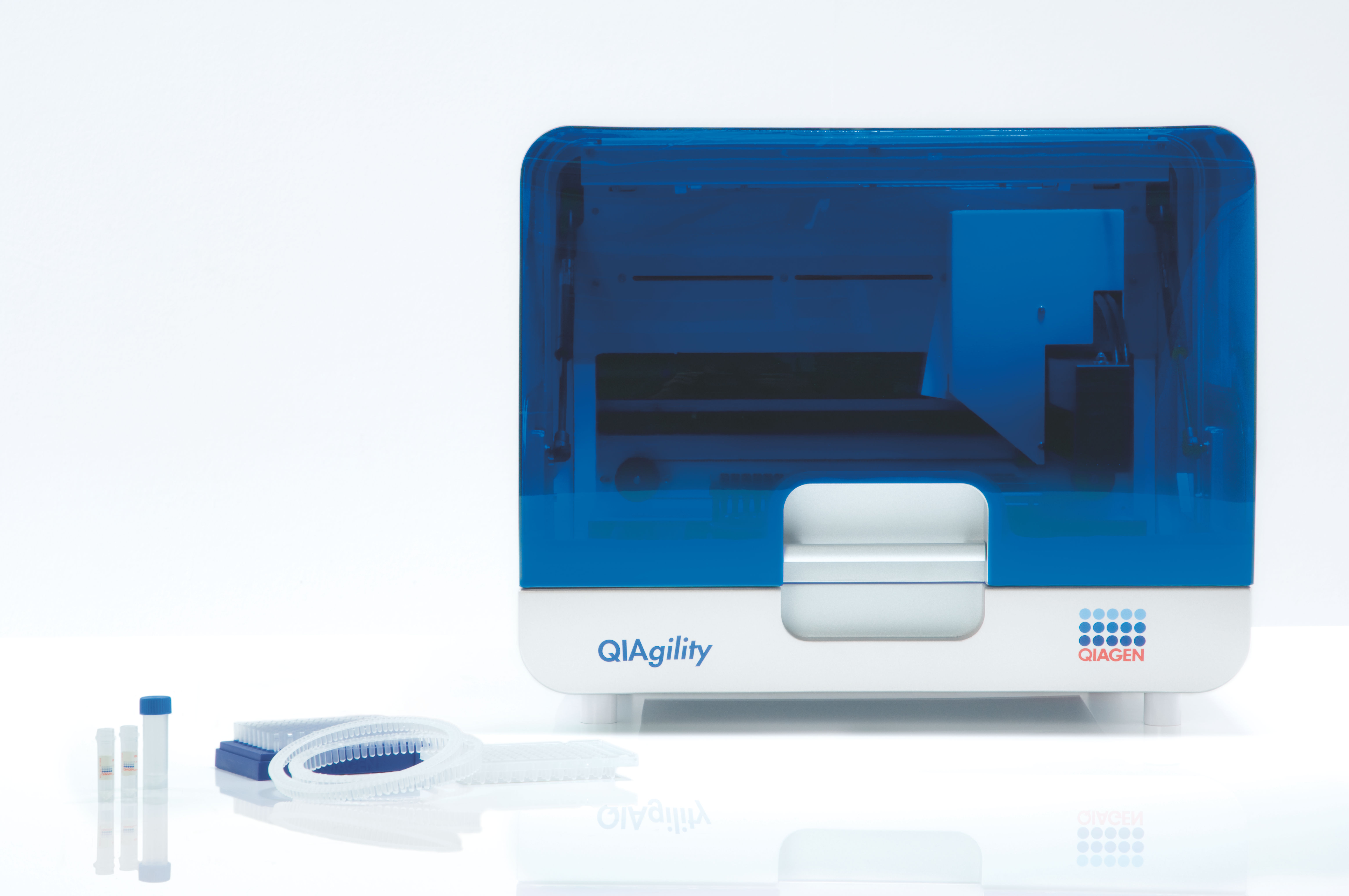 Робот Qiagen QIAgility