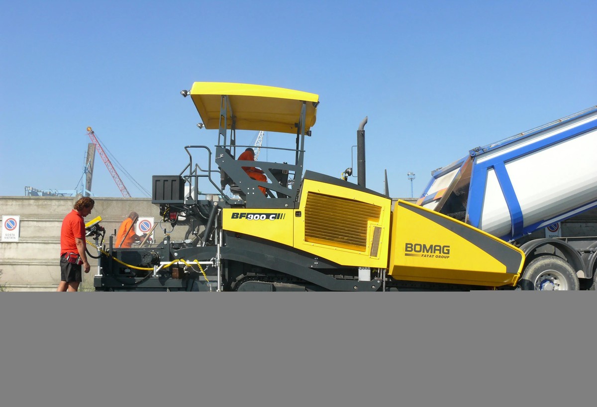Робот Bomag Asphalt Manager