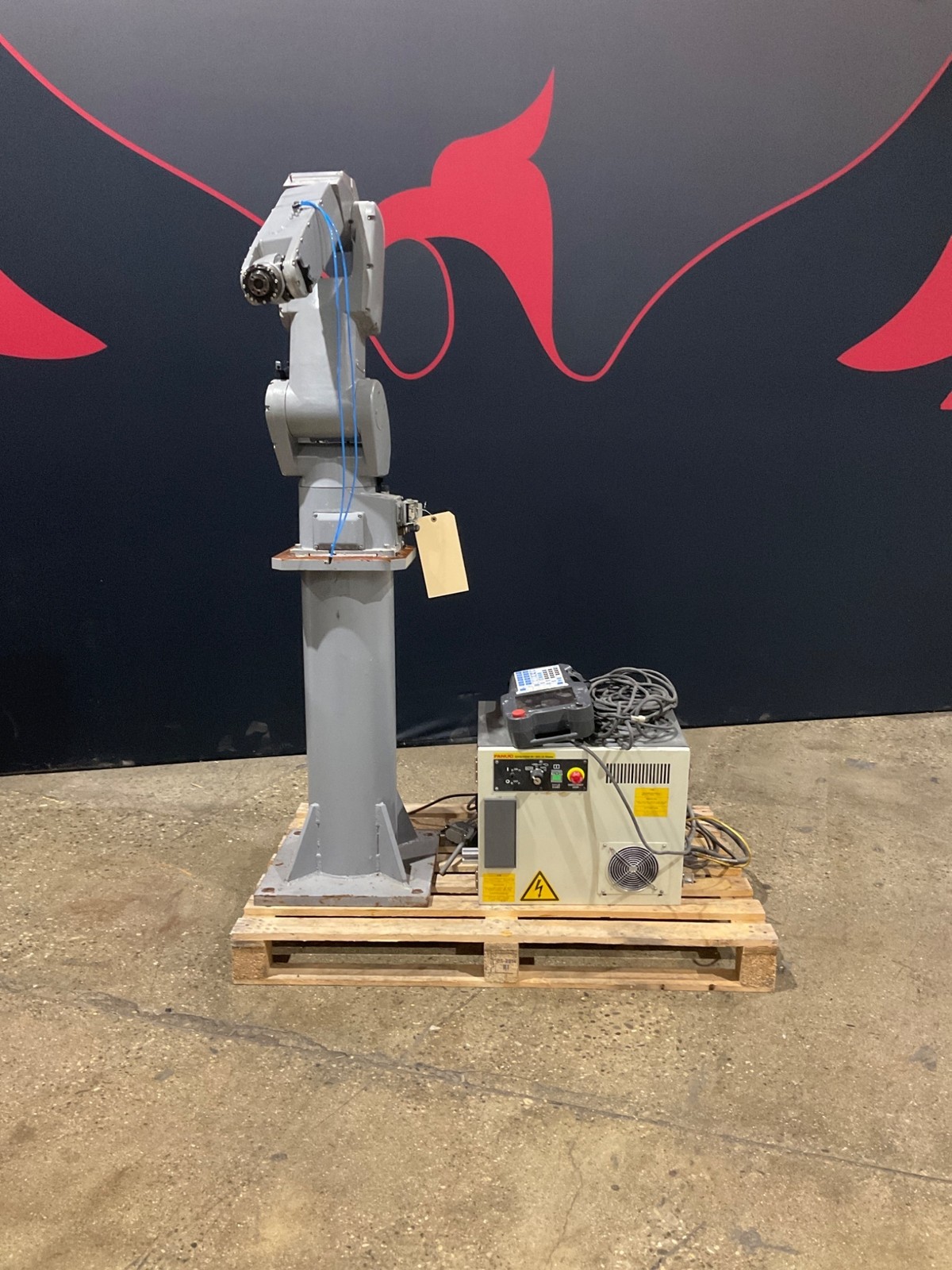 Робот FANUC Paint Mate 200iA/5L
