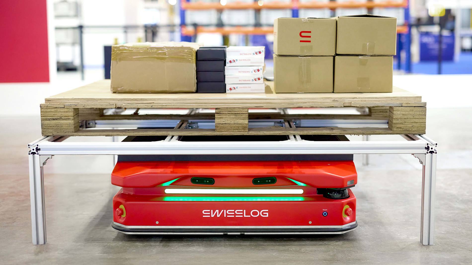 Робот Swisslog IntraMove AMR (series)