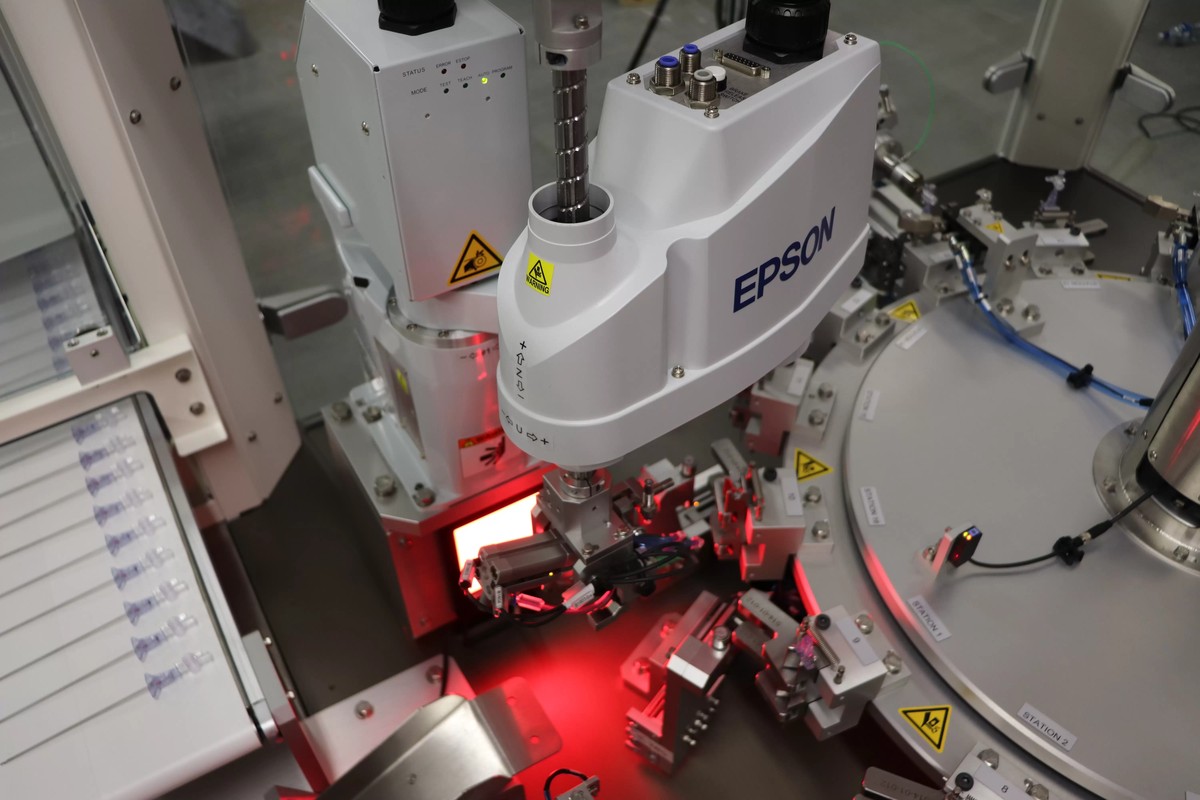 Робот Epson T3-B All-in-One SCARA Robot