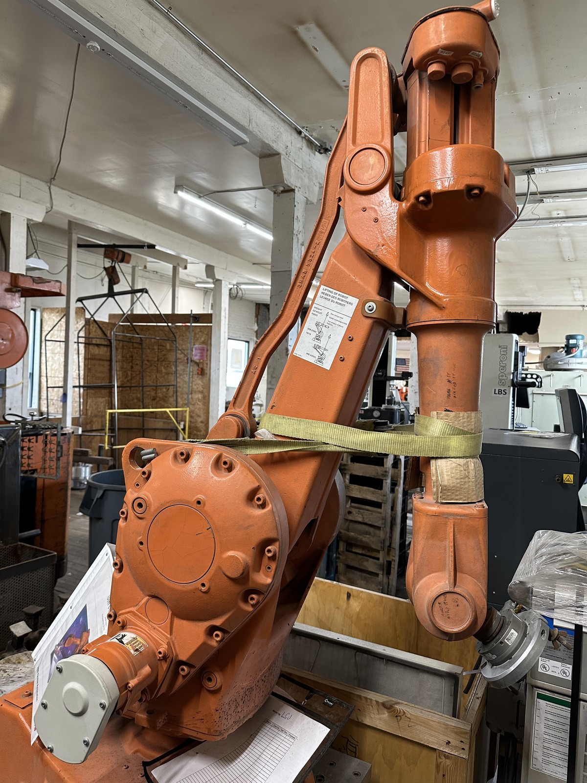 Робот ABB Robotics IRB 2400