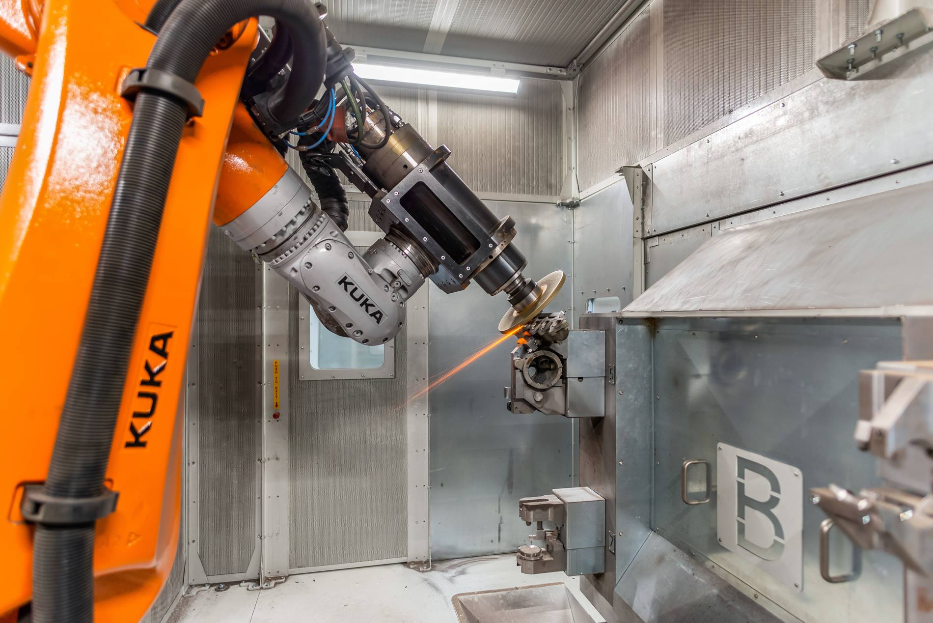 Робот KUKA KR 500 R2830 FORTEC