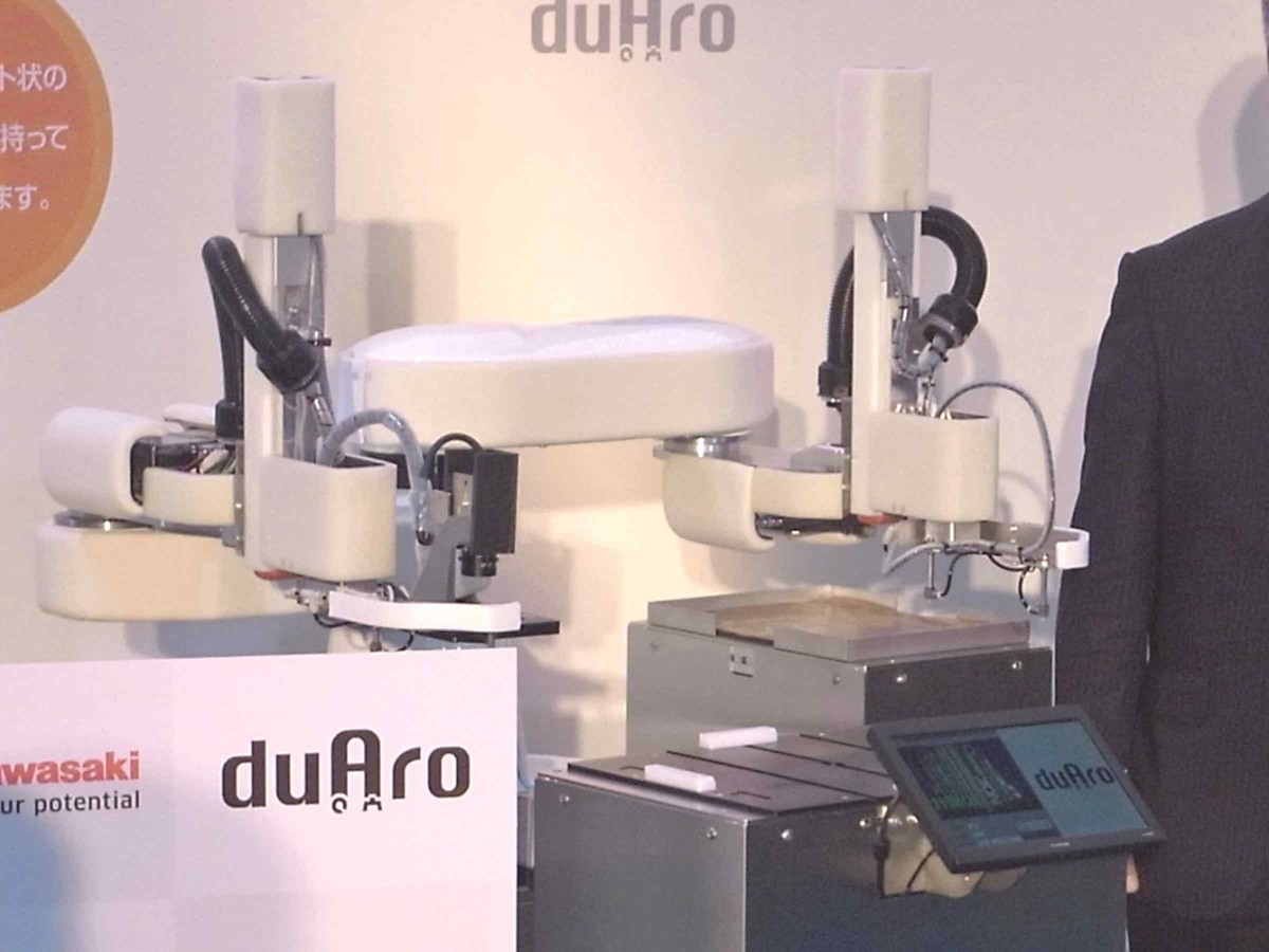 Робот Kawasaki Robotics duAro 1