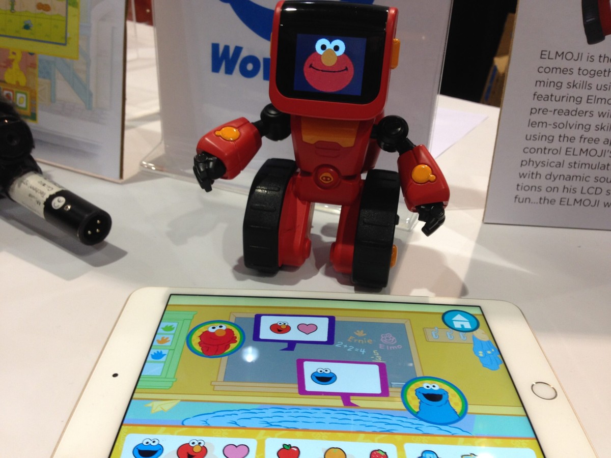 Робот WowWee Elmoji