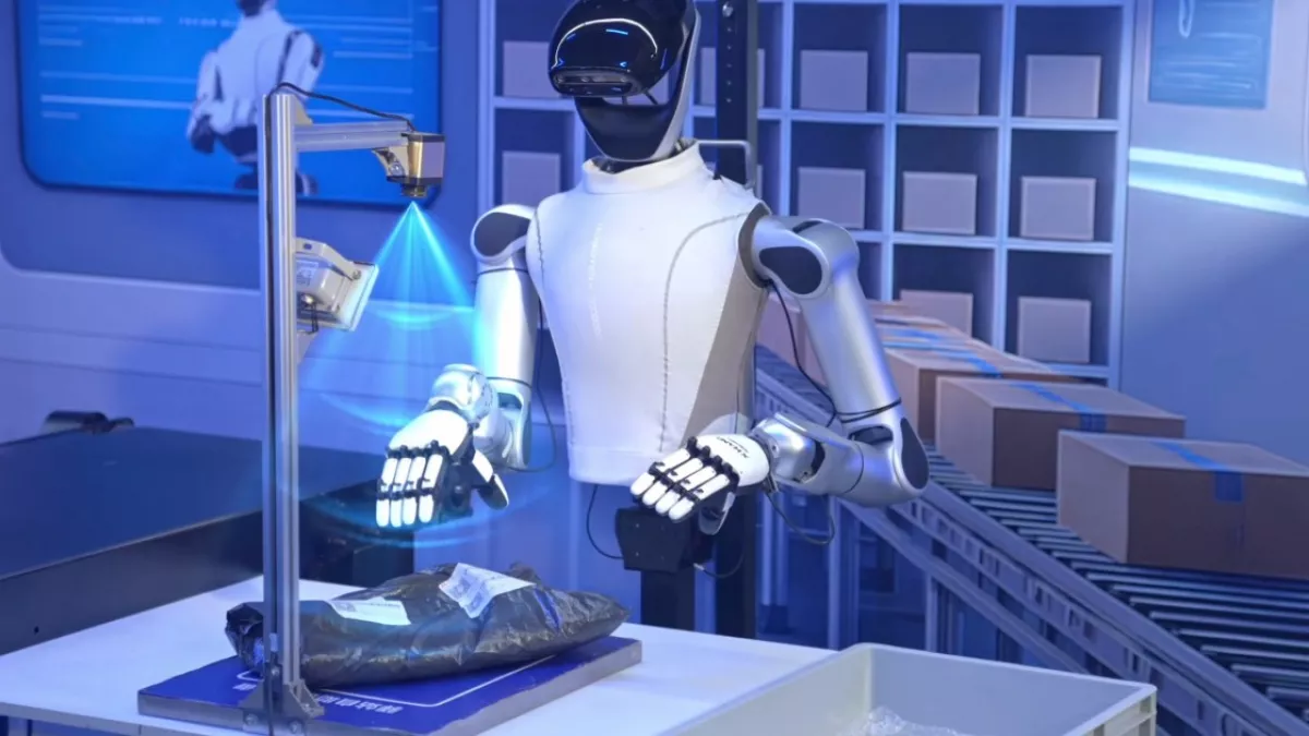 Гуманоидные роботы Robotera STAR1