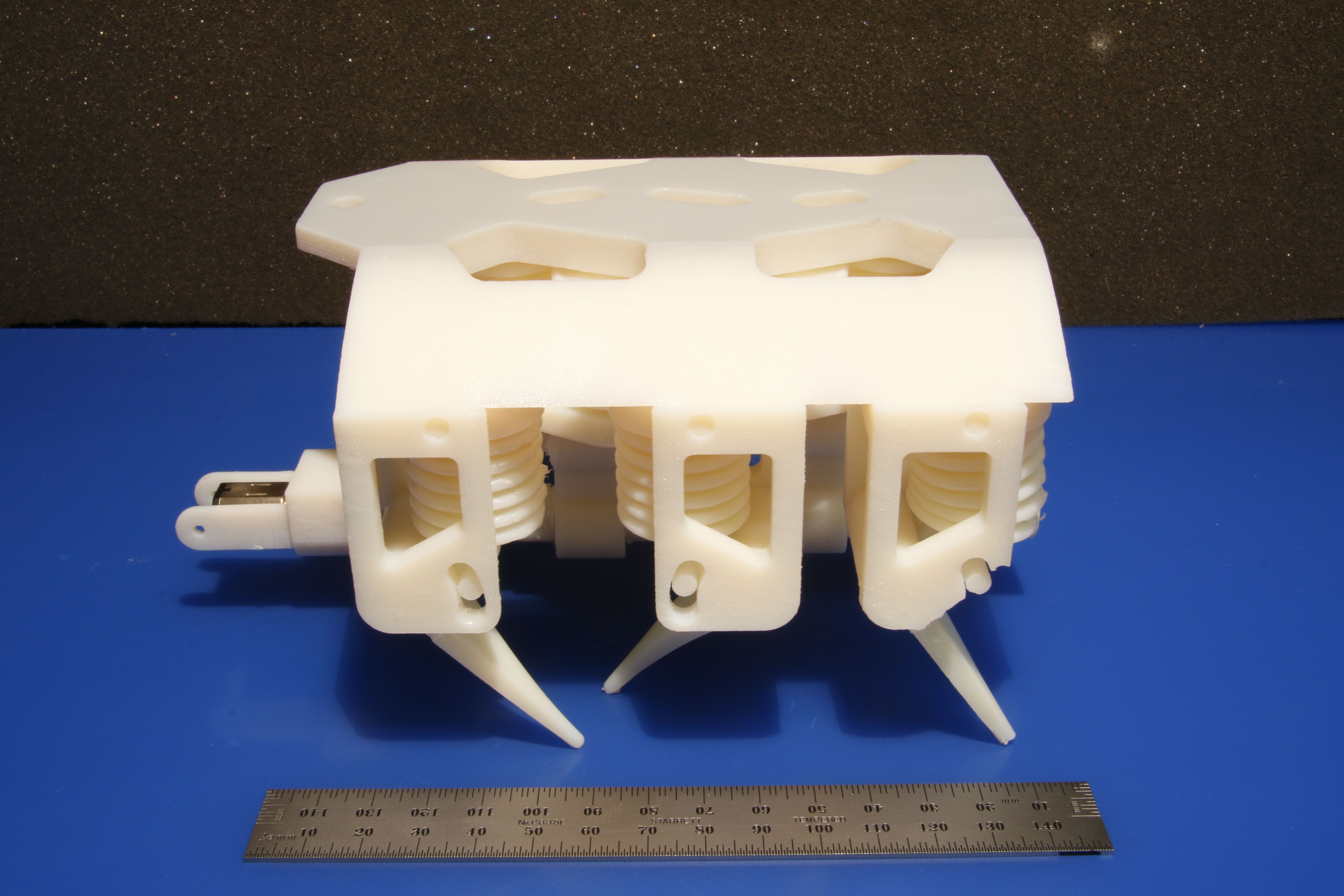 Робот MIT DCP Foam Printer