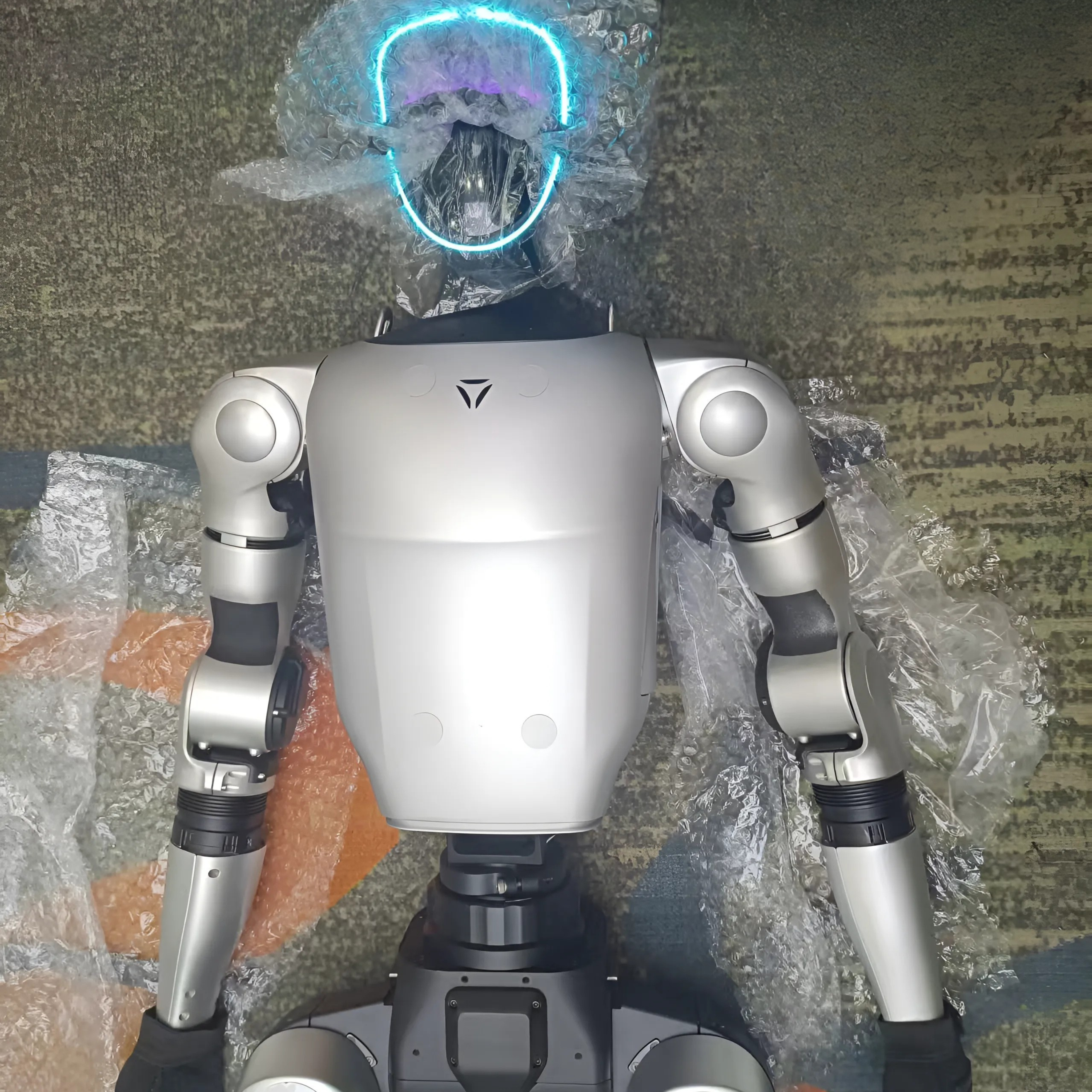 Робот Unitree Robotics G1 (G1 series)