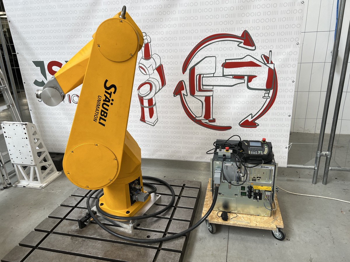 Робот Stäubli TX2-160
