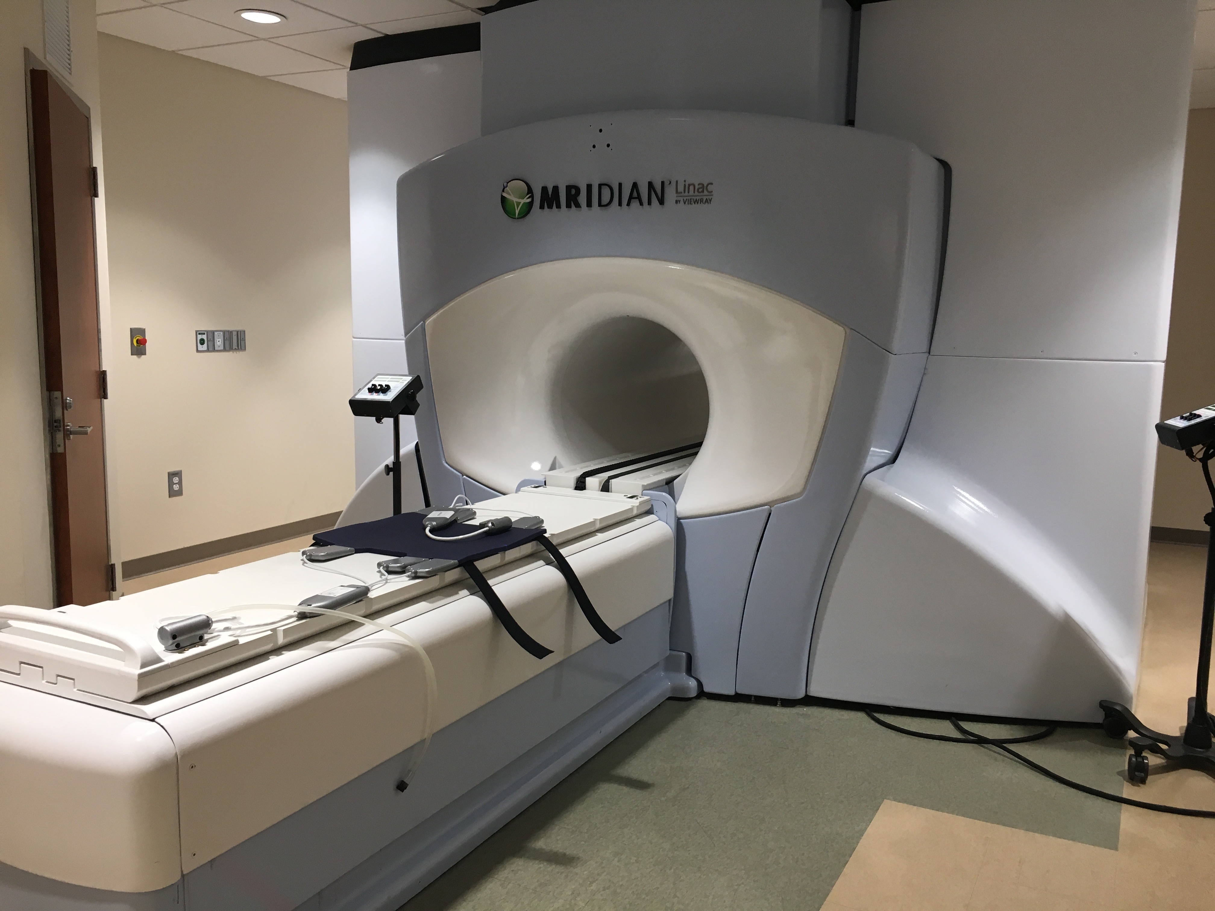 Робот ViewRay MRIdian Linac