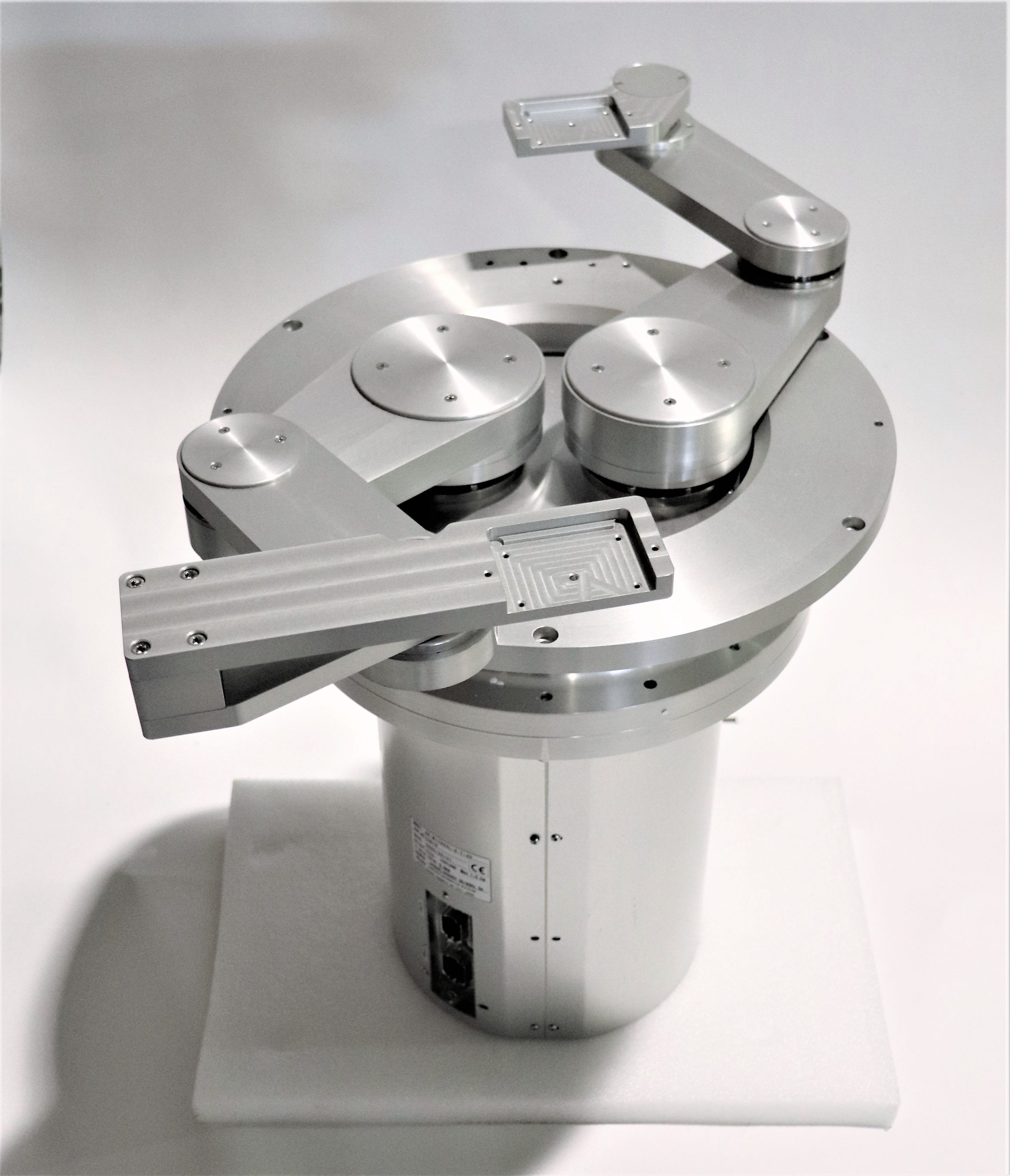 Робот Hirata Wafer Handler
